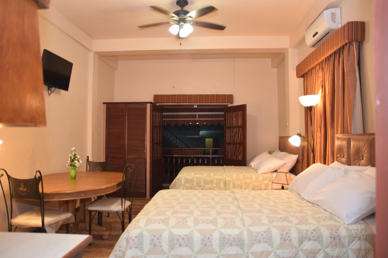 Windjammer International Cuisine & Comfort Inn Georgetown Exterior foto