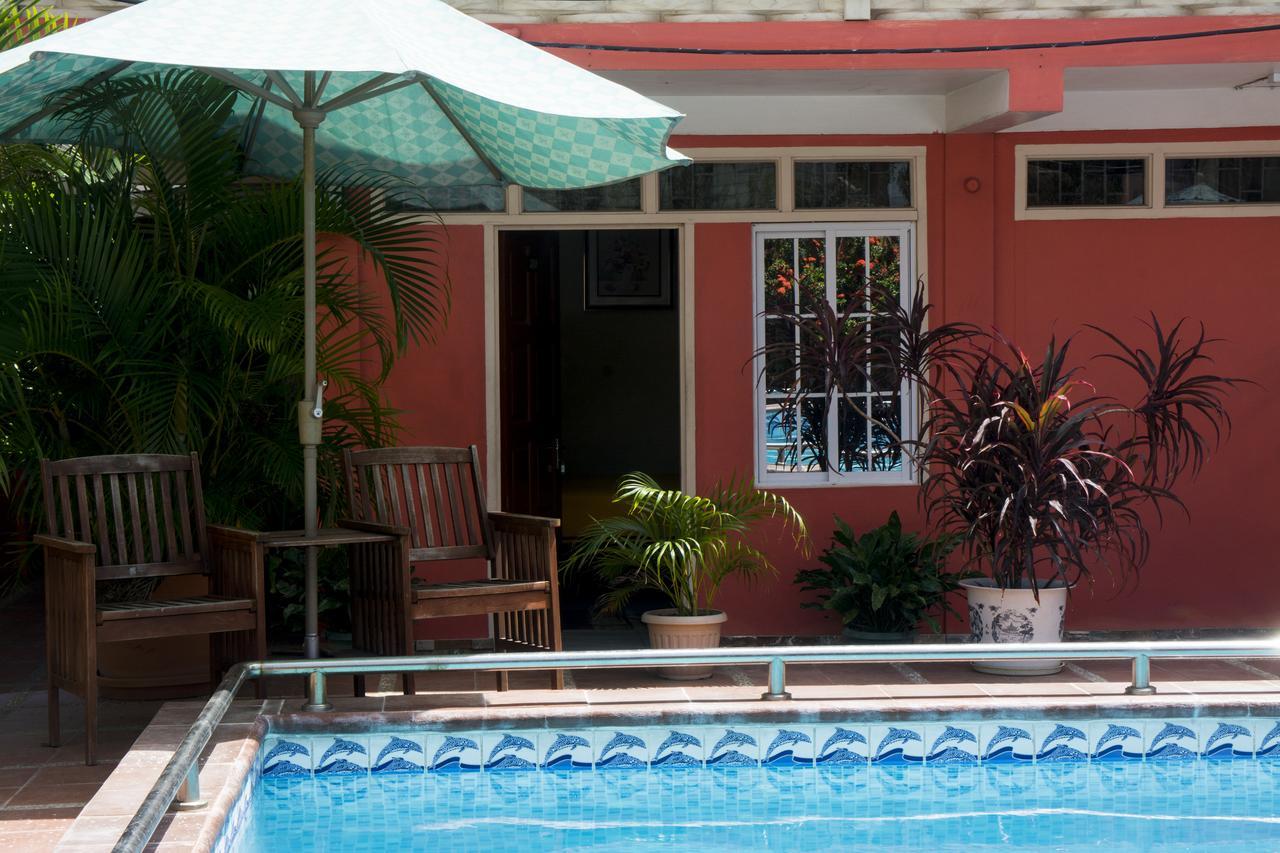 Windjammer International Cuisine & Comfort Inn Georgetown Exterior foto